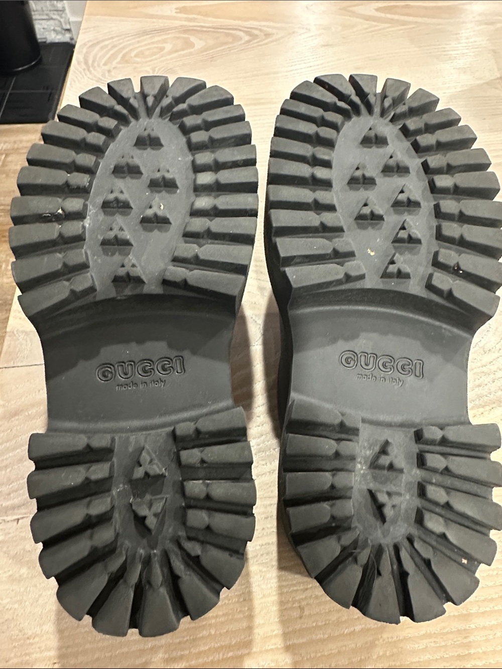 Gucci Black Slide Clogs - Picture 4 of 5
